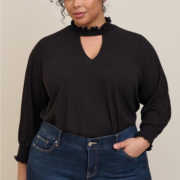 ❤️NWT VINTAGE TORRID TOP - CHOKER NECK - CUT OUT - SMOCKED HEM BLOUSE PLUS SIZE - Picture 1 of 14